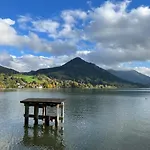 Kirchbichl - Stylisch Laessig, Mit Eigener Sauna Schliersee